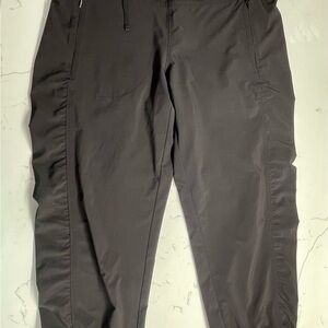 Athleta Pants Womens 4 Black La Viva Capri Joggers Stretch Jogging Gym Yoga